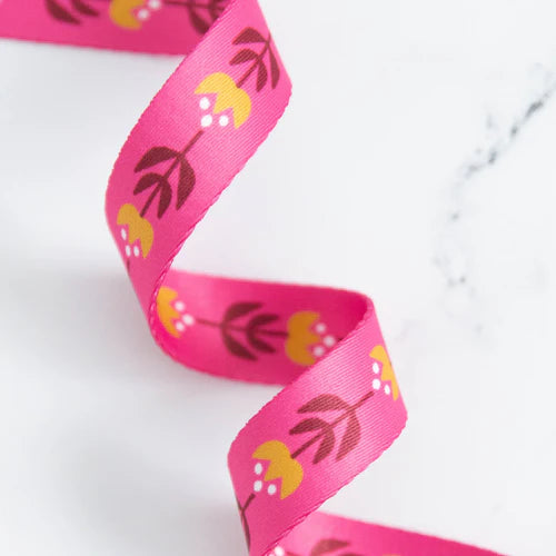 Manufacturer: Stitch Supply Co.
Product Content: Polyester
Designer: Rashida Coleman-Hale
Color: Gathering
Width: 1"
Sold per yard.