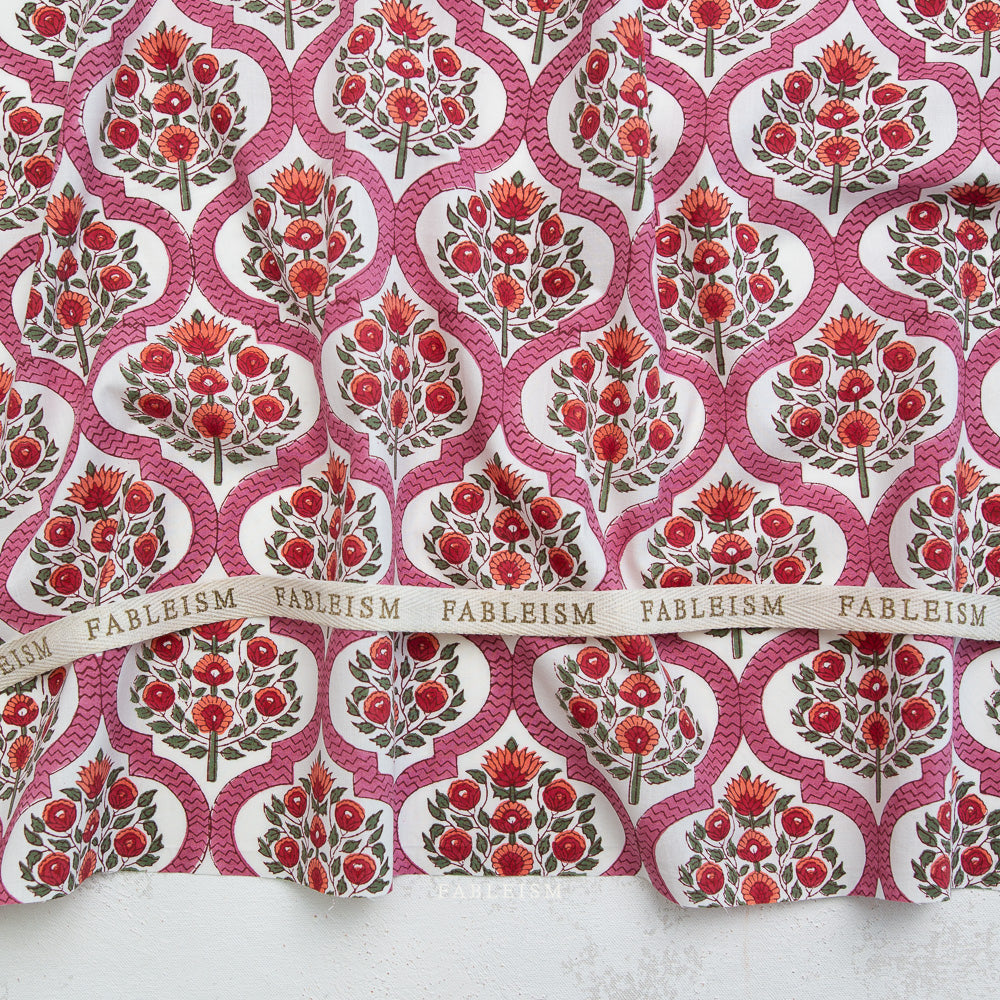 Manufacturer: Fableism
Designer: Fableism
Collection: Indian Block Prints: Cottage
Print Name: Lattice Floral in Pink
Material: 100% Cotton
Weight: Quilting
SKU: BPCT-04-LAT-PINK
Width: 44 inches