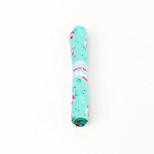 Direct from Paris, France. Petit Pan "Coupons" are an upsized fat quarter, 50x70cm. Throw some into your next project to add something extra special!

Manufacturer: Petit Pan
Print Name: Peony in Celadon
Material: 100% Cotton
Weight: Quilting
Measures: 50x70cm