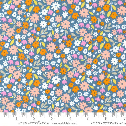 Manufacturer: Moda Fabrics Designer: Aneela Hoey Collection: Marigold Print Name: Summer in Cornflower Material: 100% Cotton Weight: Quilting  SKU: 24602-19 Width: 44 inches