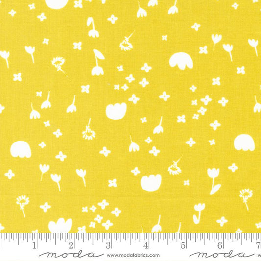 Manufacturer: Moda Fabrics Designer: Aneela Hoey Collection: Marigold Print Name: Drift in Buttercup Material: 100% Cotton Weight: Quilting  SKU: 24603-13 Width: 44 inches