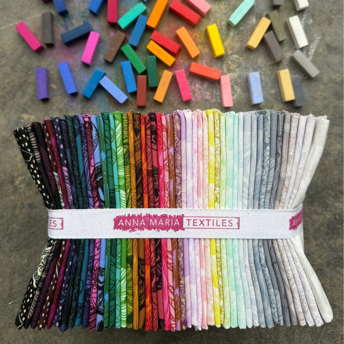 This Factory Cut FAT QUARTER BUNDLE contains 48 quilting cotton prints from Indelible Ink and Indelible Soft by Anna Maria Parry for Anna Maria Textiles.

Manufacturer: Anna Maria Textiles for Northcott Fabrics
Designer: Anna Maria Parry
Collection: Indelible Ink and Indelible Soft
Material: 100% Cotton
Weight: Quilting
SKU: FQINDEL48-10