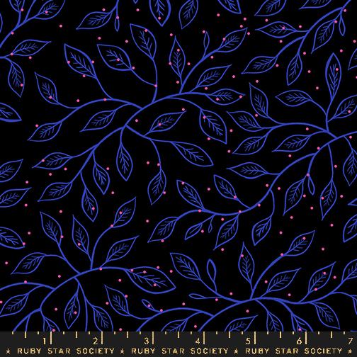 Manufacturer: Ruby Star Society
Designer: Sarah Watts
Collection: Glow Garden
Print Name: Wandering Vine in Black
Material: 100% Cotton
Weight: Quilting
SKU: RS2118-14
Width: 44 inches