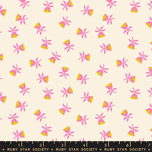 Manufacturer: Ruby Star Society
Designer: Alexia Abegg
Collection: Mystic Fable
Print Name: Sweetflower in Neon Pink
Material: 100% Cotton
Weight: Quilting
SKU: RS4151-13
Width: 44 inches