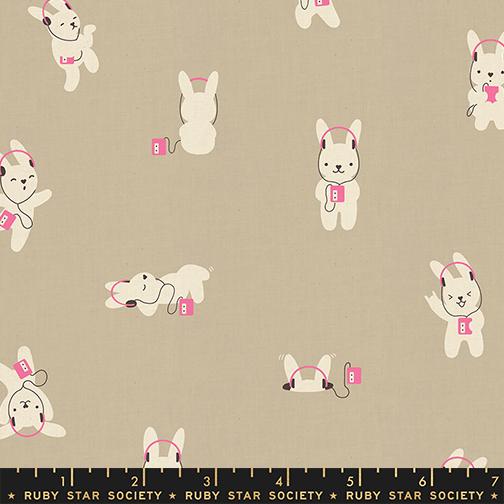 Manufacturer: Ruby Star Society
Designer: Rashida Coleman-Hale
Collection: LoFi Linens
Print Name: Rabbeats in Khaki
Material: 85% Cotton/15% Linen
Weight: Quilting
SKU: RS1129-15CL
Width: 44 inches