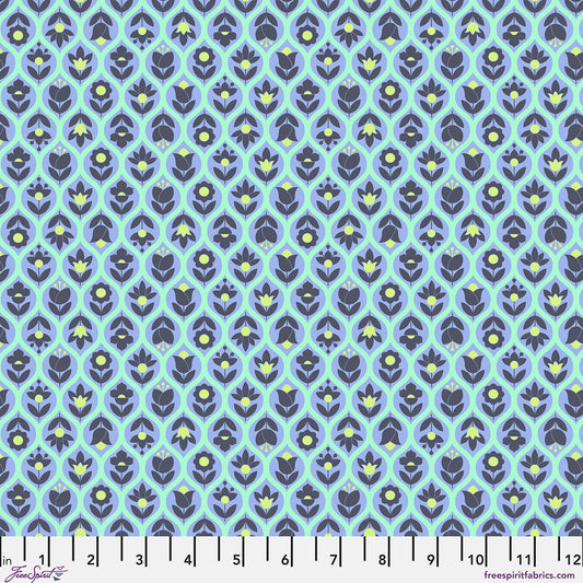 Manufacturer: FreeSpirit Fabrics
Designer: Tula Pink
Collection: Legendary Cotton Lawn
Print Name: Beg Your Garden in Dream COTTON LAWN
Material: 100% Cotton Lawn
Weight: Quilting
SKU: CLTP002.DREAM
Width: 54/55 inches