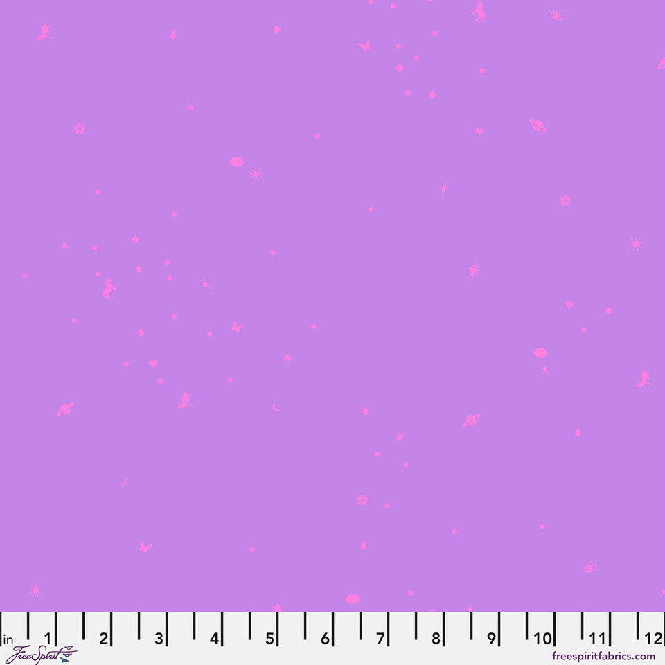 Manufacturer: FreeSpirit Fabrics
Designer: Tula Pink
Collection: Legendary Cotton Lawn
Print Name: Charmed in Dusk COTTON LAWN
Material: 100% Cotton Lawn
Weight: Quilting
SKU: CLTP005.DUSK
Width: 54/55 inches
