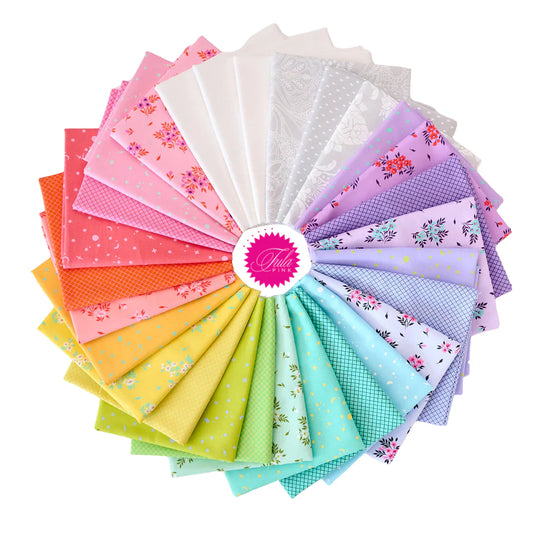 This Factory Cut FAT QUARTER BUNDLE contains 28 quilting cotton prints from True Colors 2025 by Tula Pink for Freespirit Fabrics

Manufacturer: FreeSpirit Fabrics
Designer: Tula Pink
Collection: True Colors 2025
Material: 100% Cotton 
Weight: Quilting 