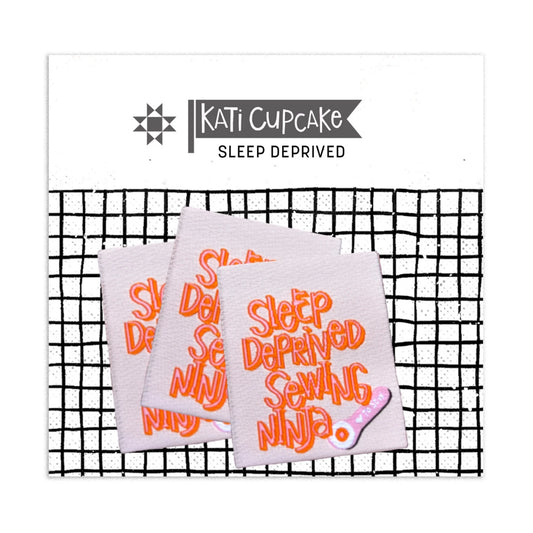 Add a personal touch to every project with our premium designer sew-in labels. Thoughtfully crafted for quilters, sewists, and makers, these high-quality fabric labels are perfect for your handmade garments, quilts, bags, and accessories.

3 Pack, 1-1/2" x 1-3/4" centerfold
Woven Polyester - machine washable
*Double Sided