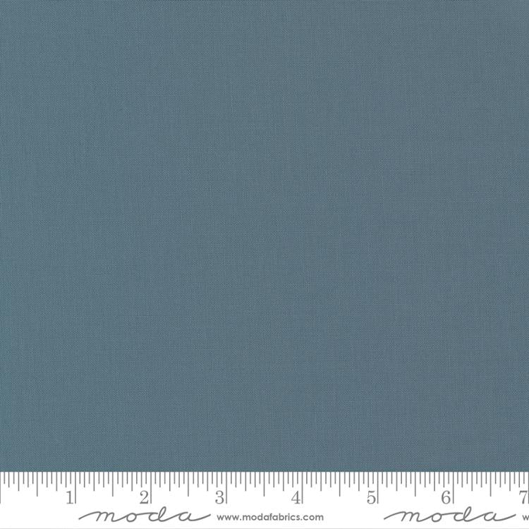 Manufacturer: Moda Fabrics
Designer: Moda Fabrics
Collection: Bella Solids
Print Name: Metal
Material: 100% Cotton 
Weight: Quilting 
SKU: 9900-401
Width: 44 inches