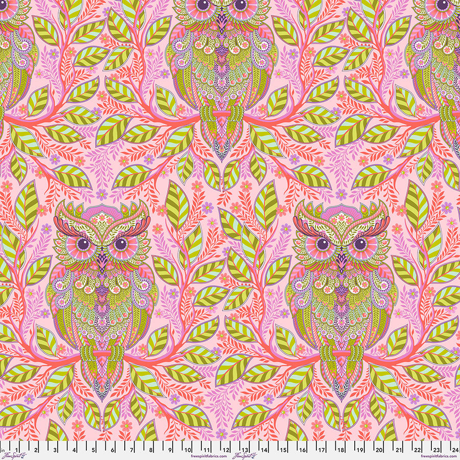 Manufacturer: FreeSpirit Fabrics
Designer: Tula Pink
Collection: Full Moon Forest II
Print Name: Hootie Patootie in Honey
Material: 100% Cotton 
Weight: Quilting 
SKU: PWTP244.HONEY
Width: 44 inches