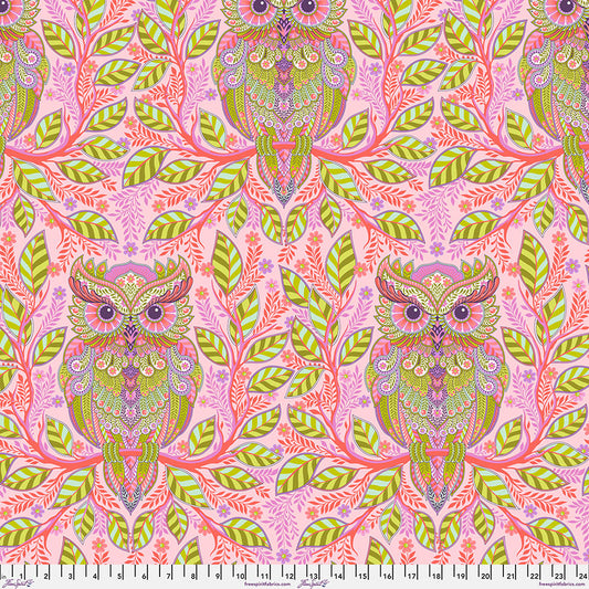 Manufacturer: FreeSpirit Fabrics
Designer: Tula Pink
Collection: Full Moon Forest II
Print Name: Hootie Patootie in Honey
Material: 100% Cotton 
Weight: Quilting 
SKU: PWTP244.HONEY
Width: 44 inches