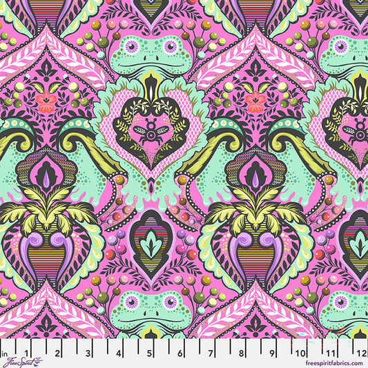 Manufacturer: FreeSpirit Fabrics
Designer: Tula Pink
Collection: Prince Charming {Deja Vu}
Print Name: Frog Prince in Gumball
Material: 100% Cotton
Weight: Quilting
SKU: PWTP274.GUMBALL
Width: 44 inches