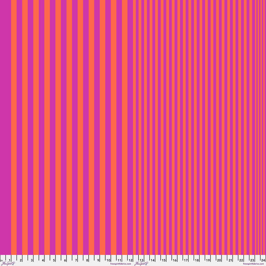 Manufacturer: Freespirit Fabrics
Designer: Tula Pink
Collection: True Colors Sticks and Stones
Print Name: Sticks in Firecracker
Material: 100% Cotton
Weight: Quilting
SKU: PWTP298.FIRECRACKER
Width: 44 inches