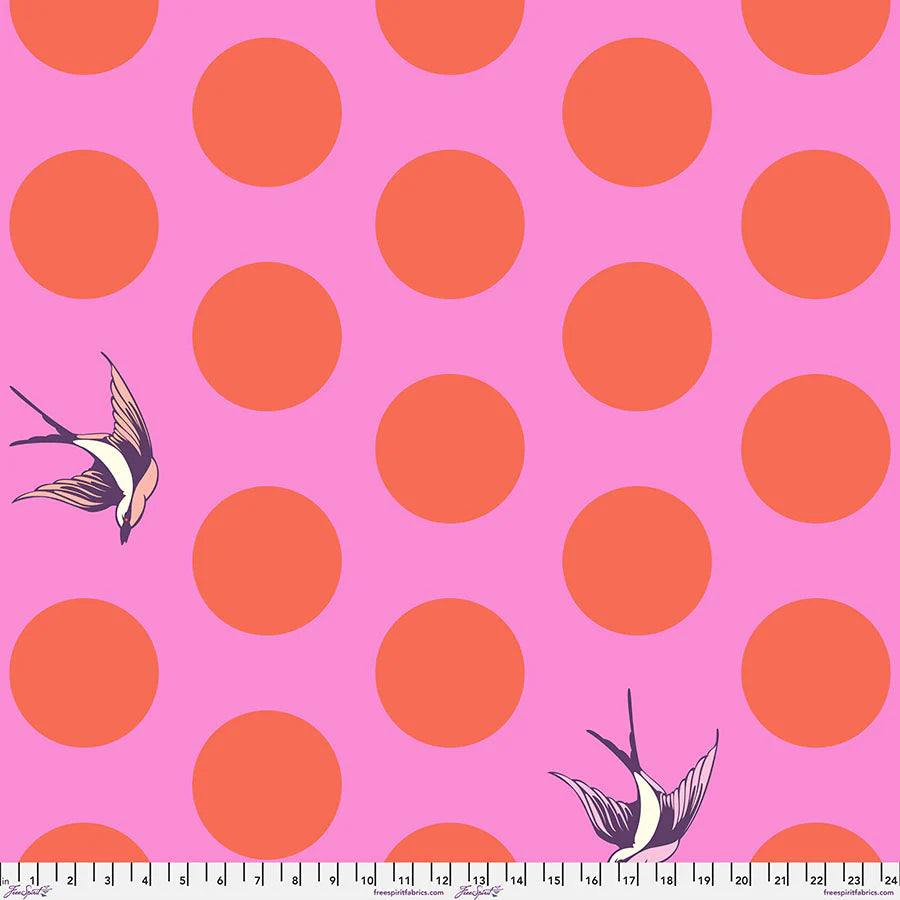 Manufacturer: FreeSpirit Fabrics
Designer: Tula Pink
Collection: True Colors 2025
Print Name: Free Fall in Honey WIDEBACK
Material: 100% Cotton Sateen
Weight: Quilting 
SKU: QBTP018.HONEY
Width: 108 Inches