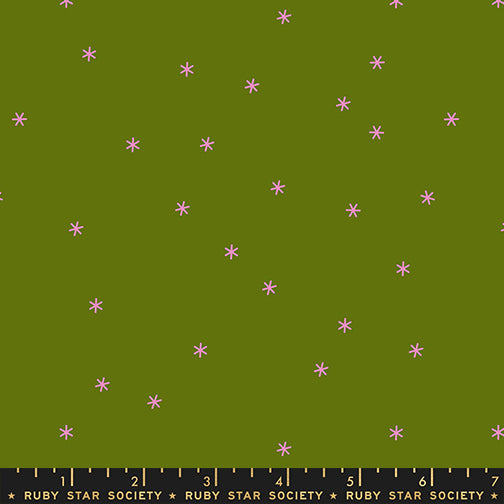 Manufacturer: Ruby Star Society
Designer: Melody Miller
Collection: Sidekicks
Print Name: Spark in Sprout
Material: 100% Cotton
Weight: Quilting
SKU: RS5221-19
Width: 44 inches