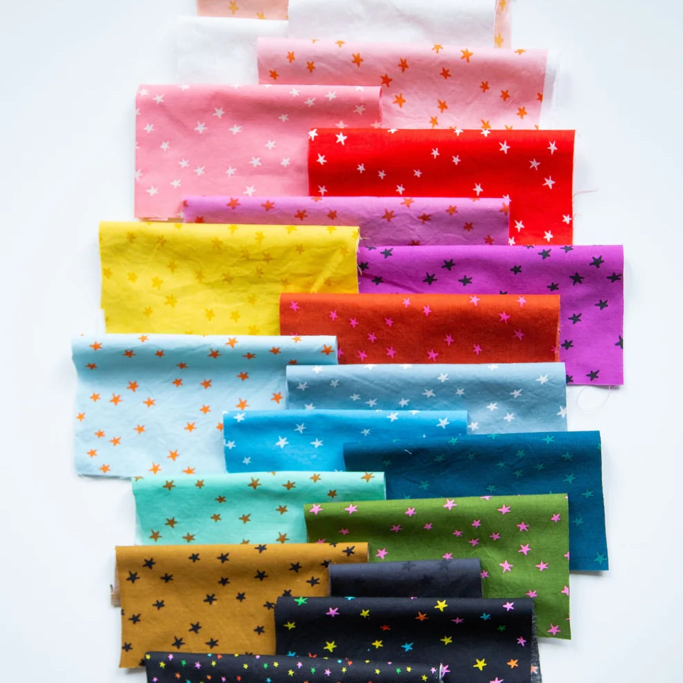 This FAT QUARTER BUNDLE contains 20 quilting cotton prints from Starry 2025 by Alexia Abegg for Ruby Star Society.

Manufacturer: Ruby Star Society
Designer: Alexia Abegg
Collection: Starry 2025
Material: 100% Cotton
Weight: Quilting