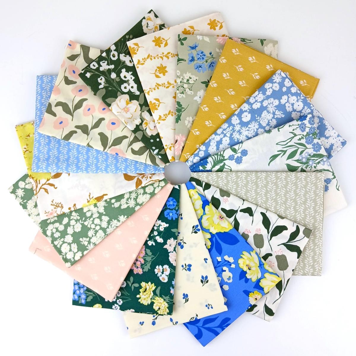 This factory cut FAT QUARTER BUNDLE contains 16 quilting cotton prints from A Year in Petals by Bonnie Christine for Art Gallery Fabrics.

Manufacturer: Art Gallery Fabrics
Designer: Bonnie Christine
Collection: A Year in Petals
Material: 100% Cotton
Weight: Quilting