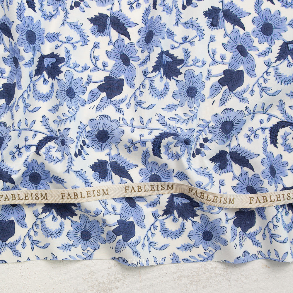 Manufacturer: Fableism
Designer: Fableism
Collection: Indian Block Prints: Cottage
Print Name: Country Floral in Blue
Material: 100% Cotton
Weight: Quilting 
SKU: BPCT-08-CTY-BLUE
Width: 44 inches