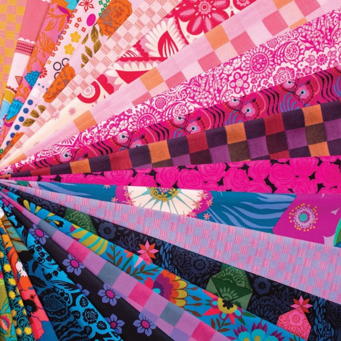 This Factory Cut FAT QUARTER BUNDLE contains 25 quilting cotton prints by Anna Maria Parry for Anna Maria Textiles.

Manufacturer: Anna Maria Textiles for Northcott Fabrics
Designer: Anna Maria Parry
Collection: Colorway Bundles 3 -Lush
Material: 100% Cotton
Weight: Quilting 
SKU: FQ3LUSH25-10