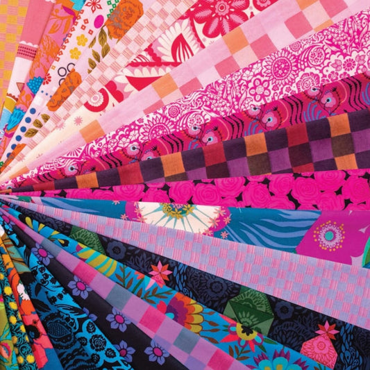 This Factory Cut FAT QUARTER BUNDLE contains 25 quilting cotton prints by Anna Maria Parry for Anna Maria Textiles.

Manufacturer: Anna Maria Textiles for Northcott Fabrics
Designer: Anna Maria Parry
Collection: Colorway Bundles 3 -Lush
Material: 100% Cotton
Weight: Quilting 
SKU: FQ3LUSH25-10