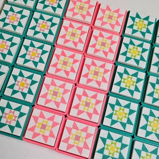 3-D Printed Quilt Block Keyboard Clicker Keychain. &nbsp;

Size: 4cm x 4cm x 2cm

Each clicker come with random keychain.