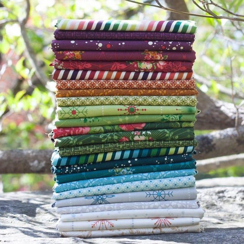 This FAT QUARTER BUNDLE contains 24 quilting cotton prints from Natale by Giucy Giuce for Andover Fabrics  Manufacturer: Andover Fabrics Designer: Giucy Giuce Collection: Natale Material: 100% Cotton  Weight: Quilting
