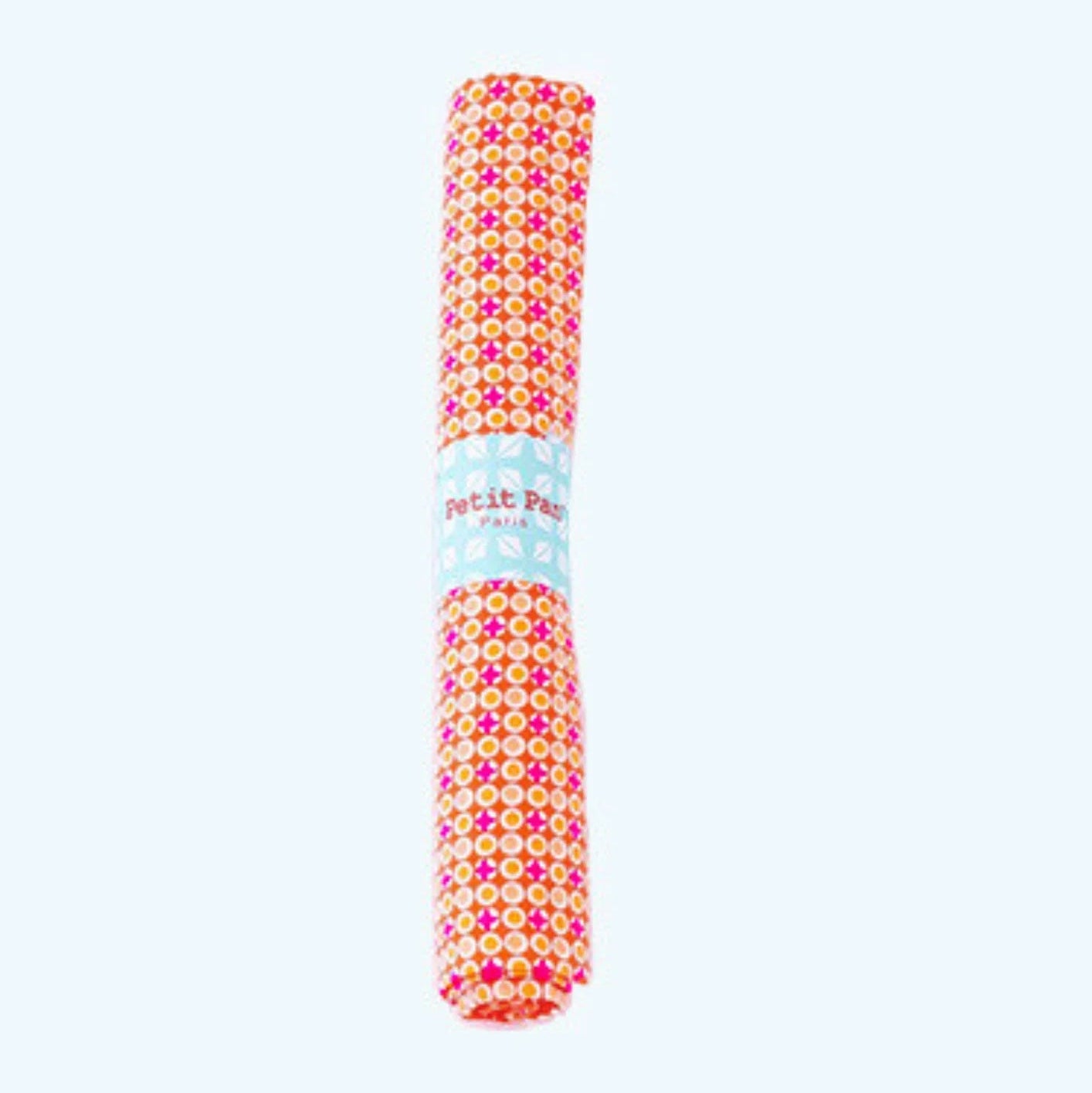 Direct from Paris, France. Petit Pan "Coupons" are an upsized fat quarter, 50x70cm. Throw some into your next project to add something extra special!

Manufacturer: Petit Pan
Print Name: Django in Tangerine
Material: 100% Cotton
Weight: Quilting
Measures: 50x70cm