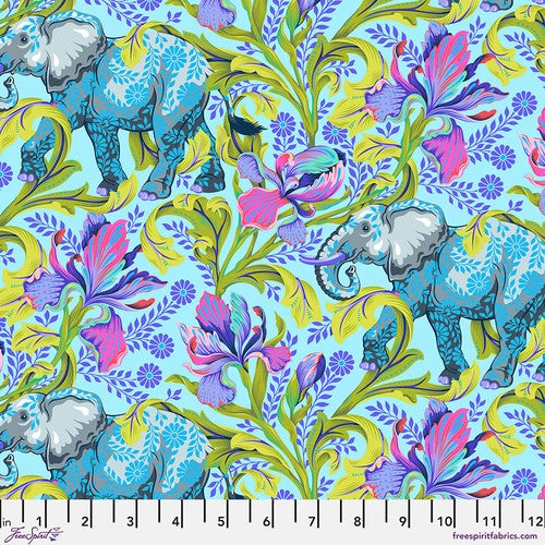 Manufacturer: FreeSpirit Fabrics Designer: Tula Pink Collection: Everglow Print Name: All Ears in Aura Material: 100% Cotton  Weight: Quilting  SKU: PWTP202.AURA Width: 44 inches